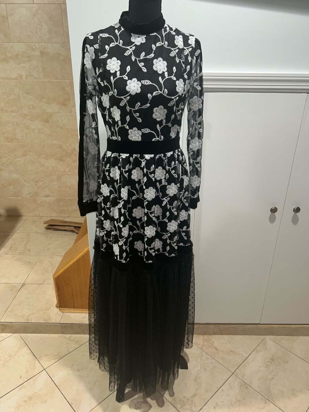LR by Legally Red Women's Long Sleeve Black and White Floral Embroidered Maxi Dr